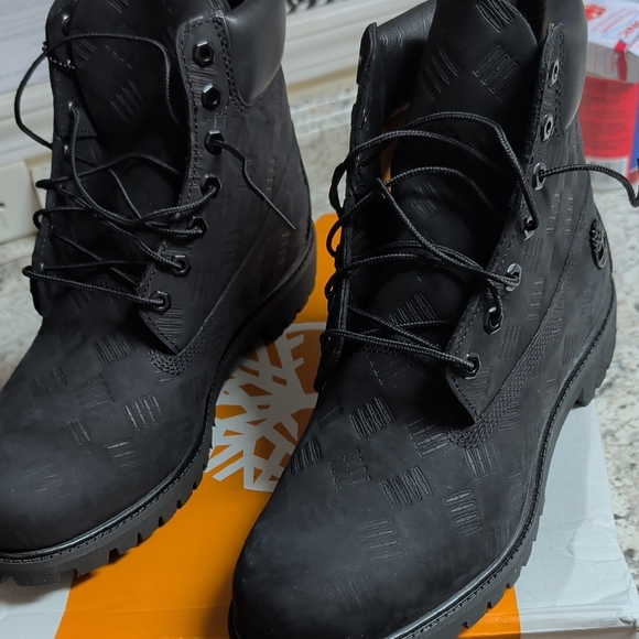 Timberland Black Textured Lace-Up Boots